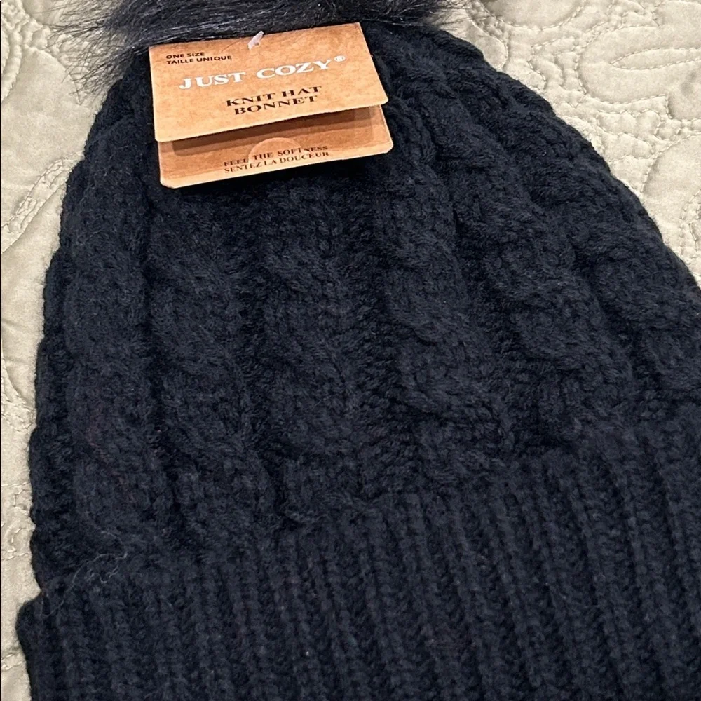 Just Cozy Black Lined Hat